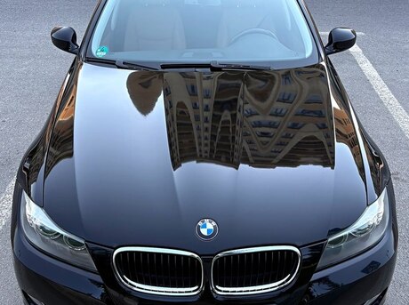 BMW 320 2009