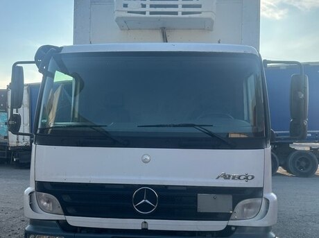 Mercedes Atego 818
