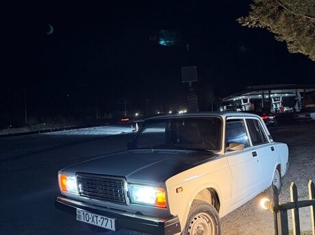 LADA (VAZ) 2107 2005