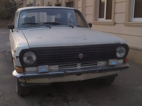 GAZ 24 1989