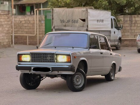 LADA (VAZ) 2107 2010
