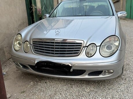 Mercedes E 270 2002