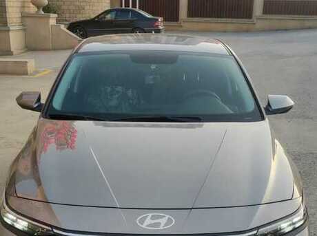 Hyundai Elantra 2024
