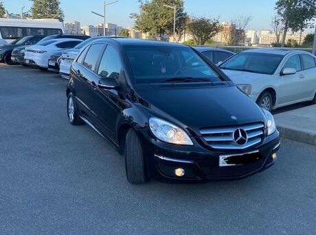 Mercedes B 180 2011