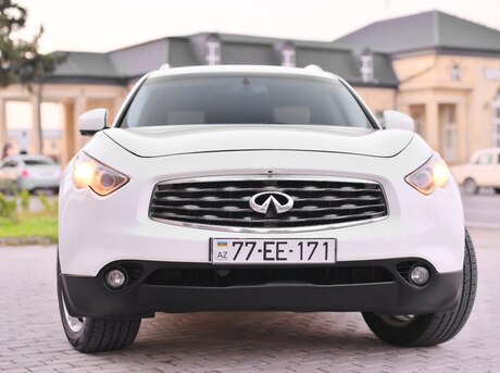 Infiniti FX35