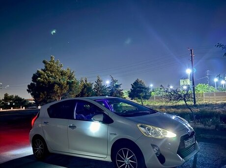 Toyota Aqua 2016