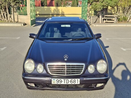 Mercedes E 240 1999