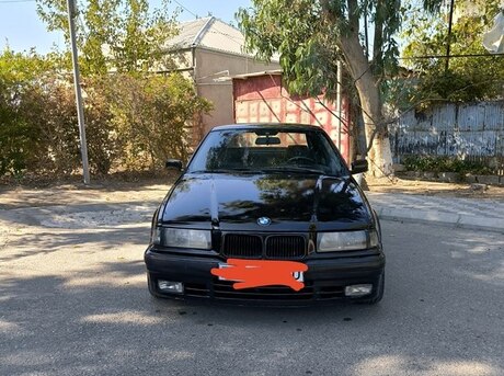 BMW 320 1992