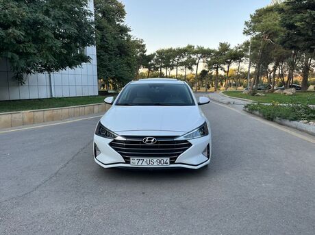 Hyundai Elantra 2020