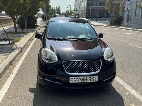 Nissan March 2016