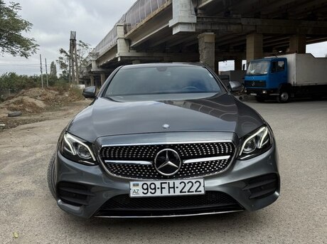 Mercedes E 300 4MATIC 2019