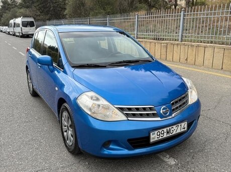 Nissan Tiida 2008