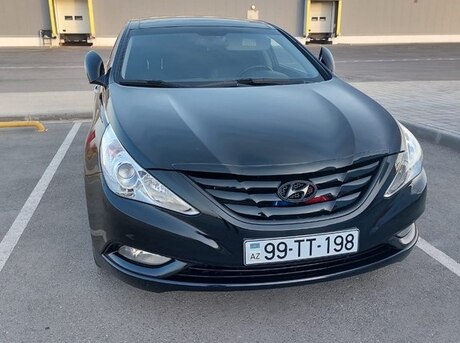 Hyundai Sonata 2010