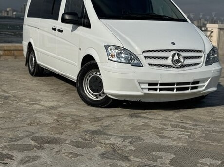 Mercedes  2010