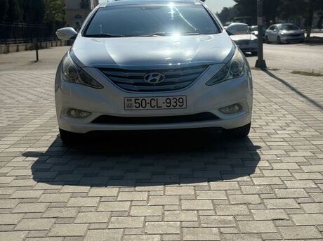 Hyundai Sonata 2010