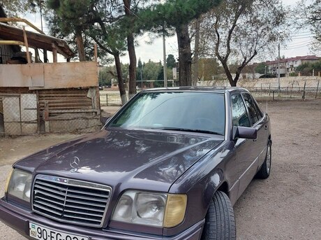 Mercedes 220 E 1995