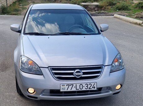Nissan Altima