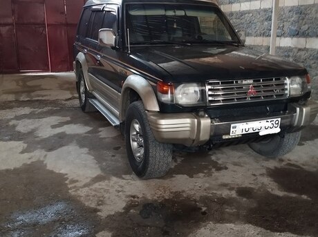 Mitsubishi Pajero 1996