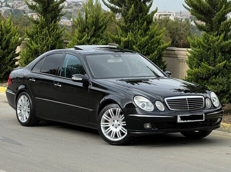 Mercedes E 240 2004