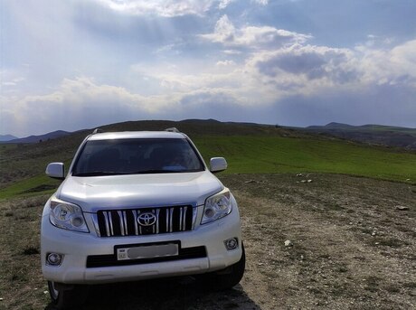 Toyota Land Cruiser Prado 2013