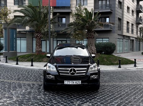 Mercedes  2009