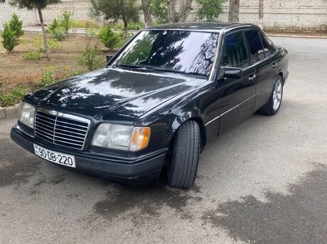 Mercedes 220 E 1994