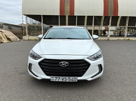 Hyundai Elantra 2016