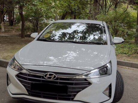 Hyundai Elantra 2019