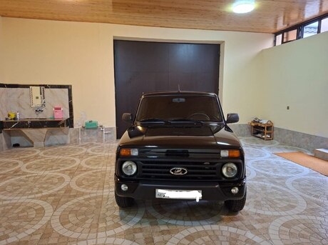 LADA (VAZ) Niva 2023