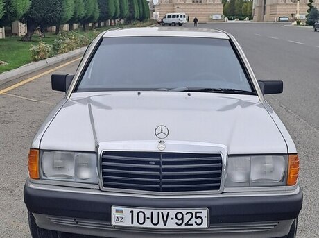 Mercedes 190