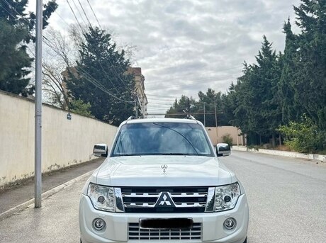 Mitsubishi Pajero 2013
