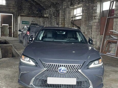 Lexus ES 300h
