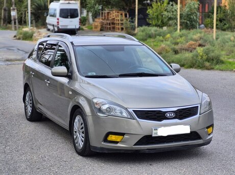 Kia  2010
