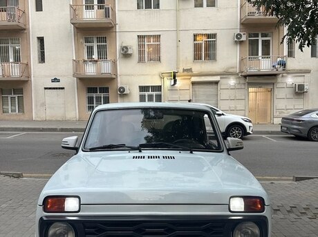 LADA (VAZ) Niva 2013