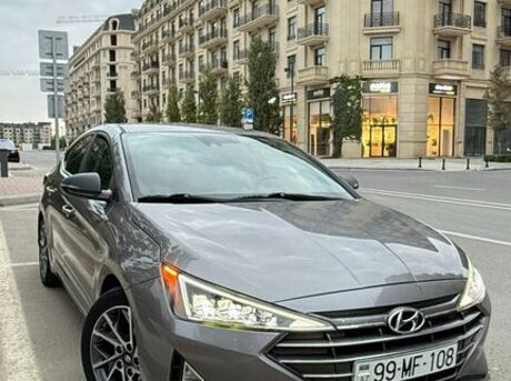 Hyundai Elantra 2019