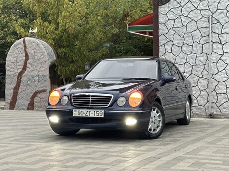 Mercedes E 240 2000