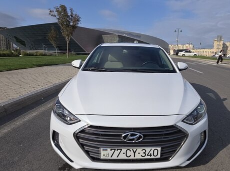 Hyundai Elantra 2016
