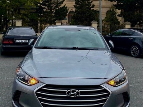 Hyundai Elantra 2016