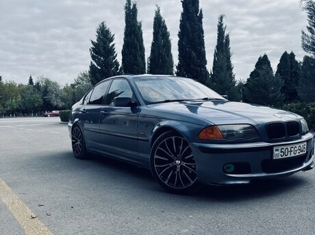 BMW 325 2001
