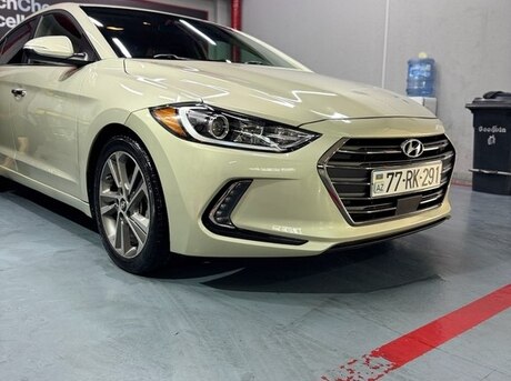 Hyundai Elantra 2016