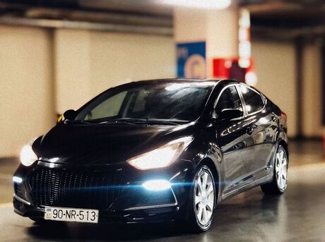 Hyundai Elantra 2012