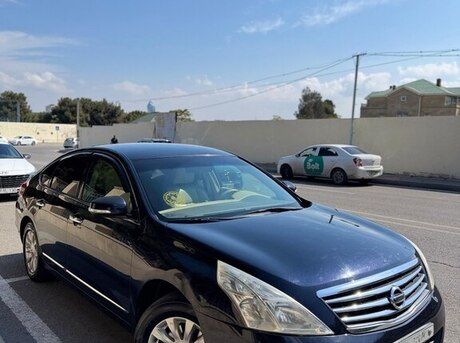 Nissan Teana 2010