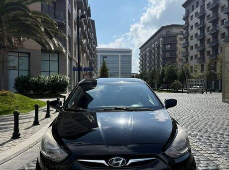 Hyundai Accent 2013