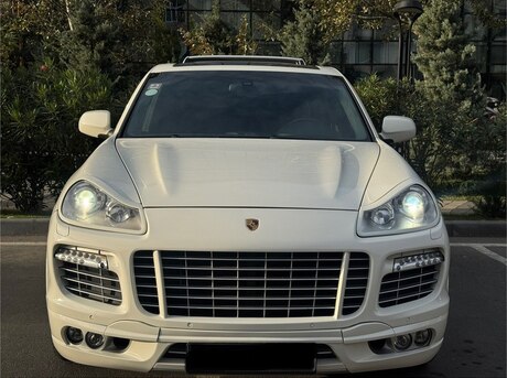 Porsche Cayenne GTS