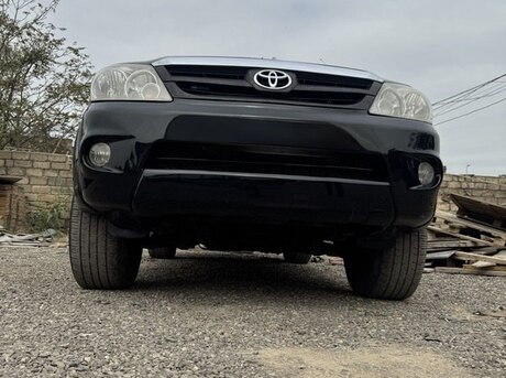 Toyota Fortuner 2006