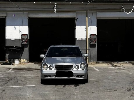 Mercedes E 320 2000