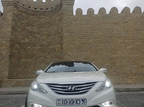 Hyundai Sonata 2010