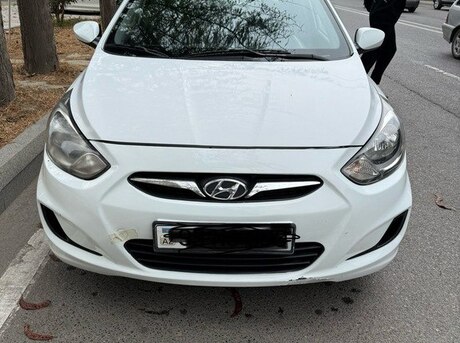Hyundai Accent 2013