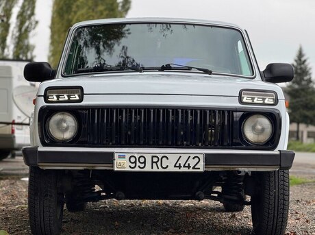 LADA (VAZ) Niva 2012