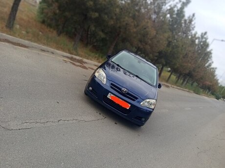 Toyota Corolla 2005
